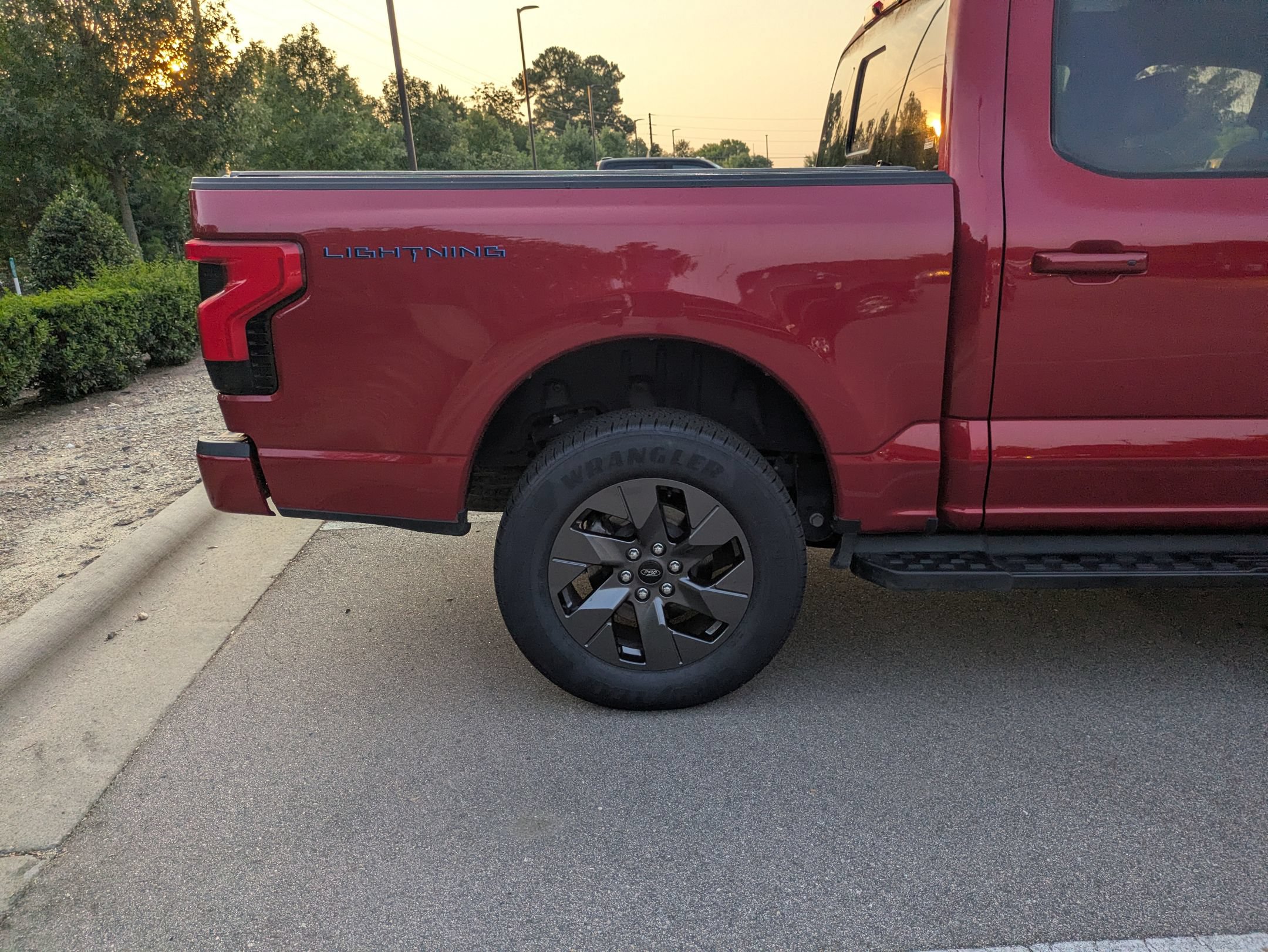 Certified 2024 Ford F150 Lightning Lariat AWD/4WD image 40