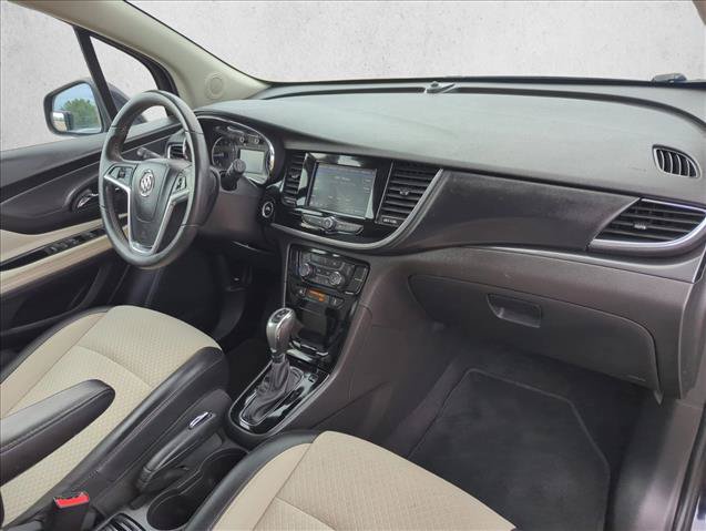 Used 2022 Buick Encore Preferred AWD/4WD image 23