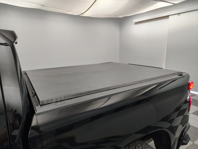 Used 2019 Chevrolet Silverado 1500 High Country w/ Technology Package AWD/4WD image 21