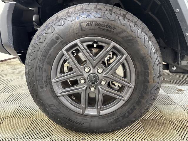 Used 2025 Jeep Wrangler Unlimited Sport AWD/4WD image 13