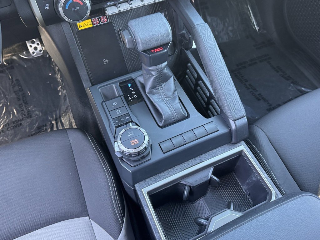 Used 2025 Toyota Tacoma TRD Sport image 25