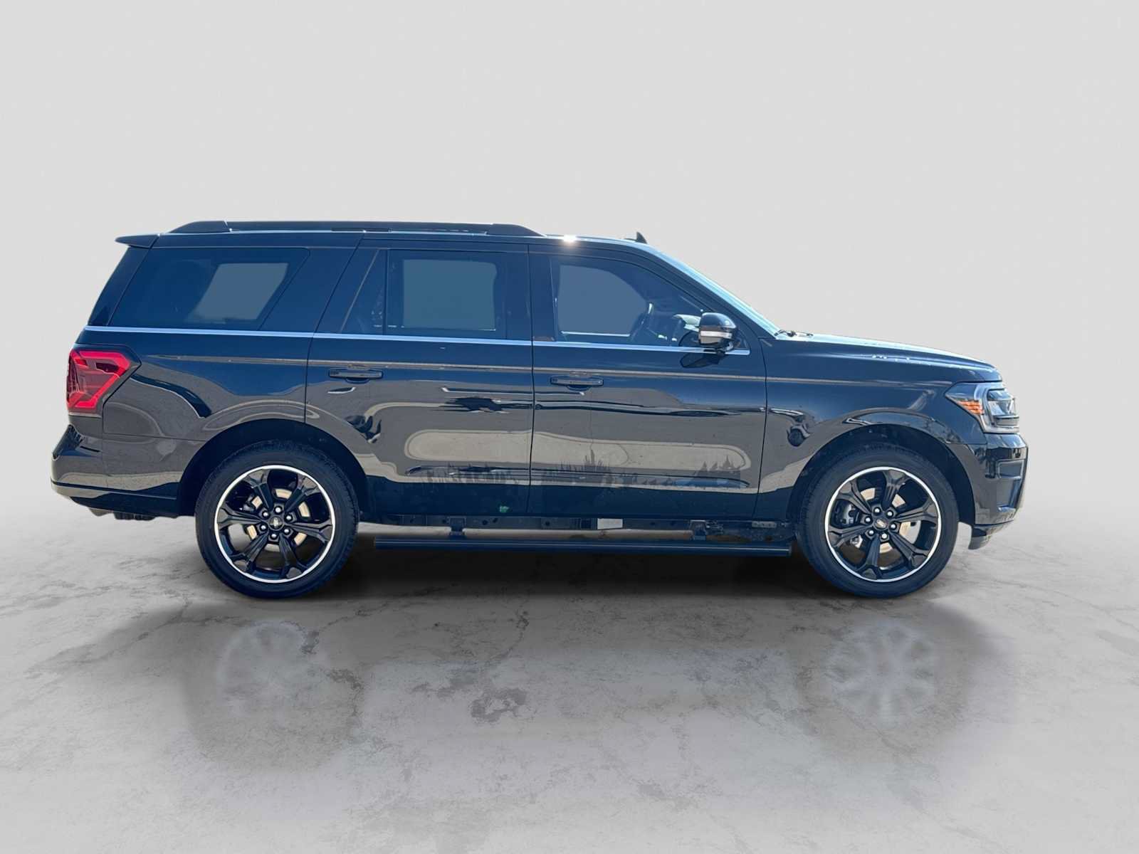 Certified 2023 Ford Expedition Limited AWD/4WD image 7