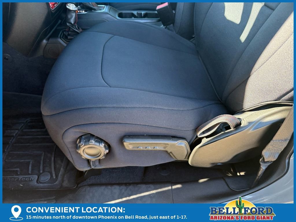 Used 2021 Jeep Wrangler Unlimited Rubicon image 12