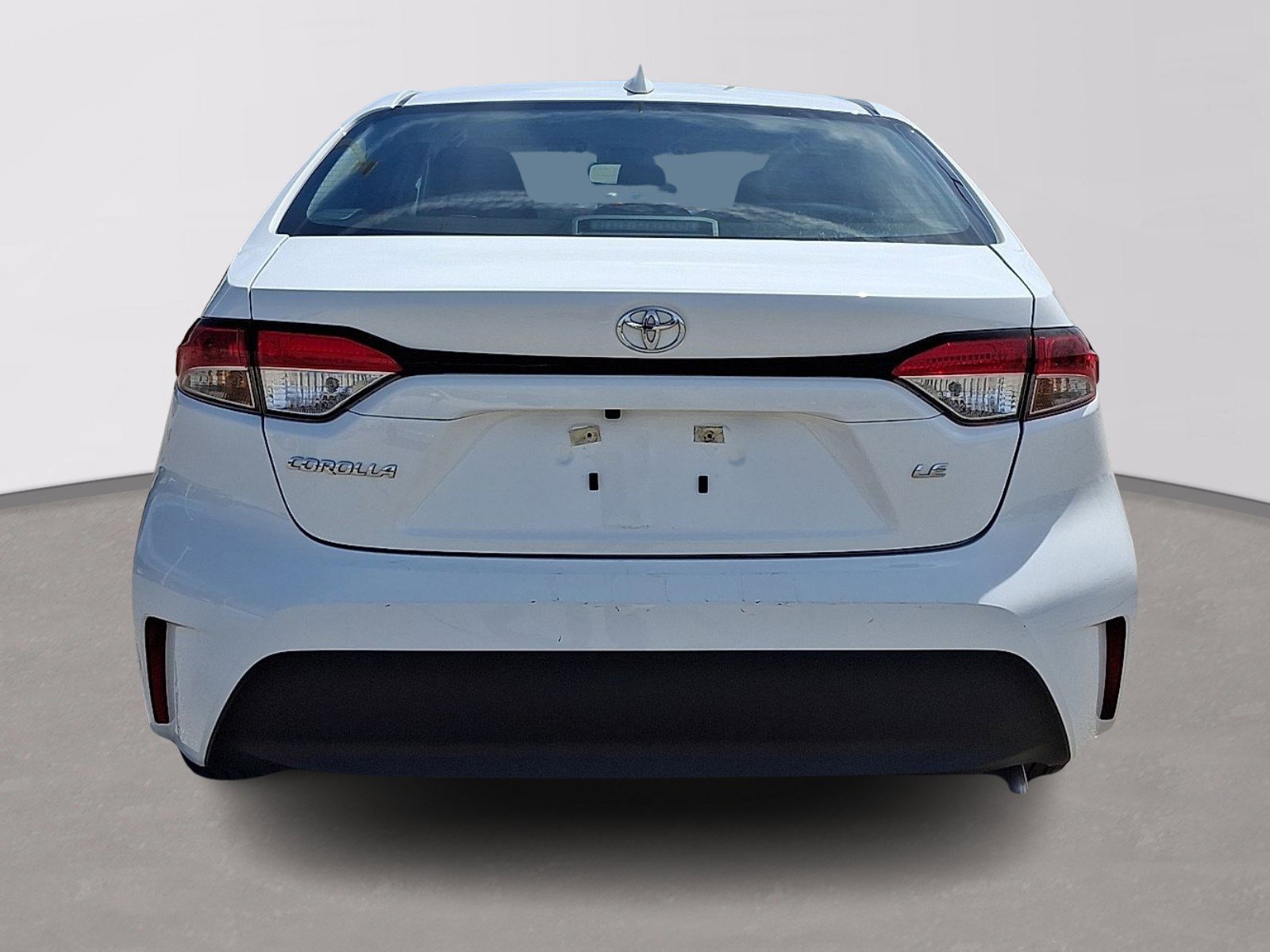 Used 2024 Toyota Corolla LE FWD image 5
