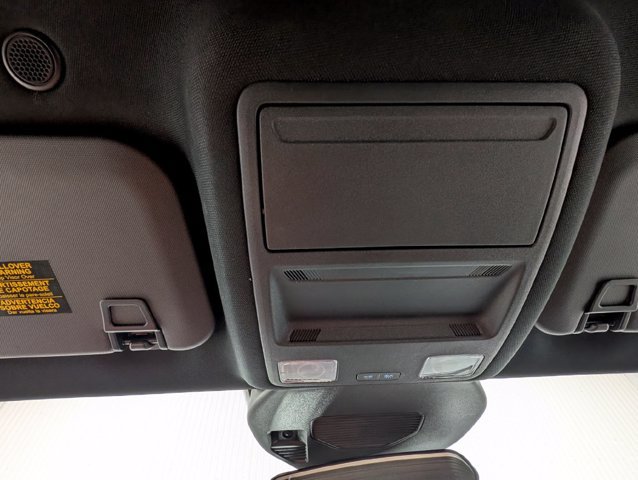 Certified 2025 Ford Escape ST-Line Select AWD/4WD image 8