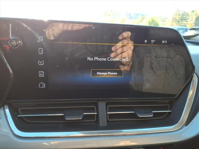 Used 2024 Chevrolet Trax LT w/ Driver Confidence Package image 27