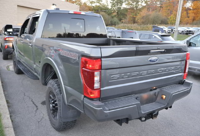 Certified 2022 Ford F250 Lariat w/ Tremor Off-Road Package AWD/4WD image 3