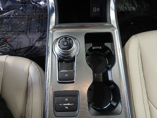 Certified 2024 Ford Edge Titanium image 16