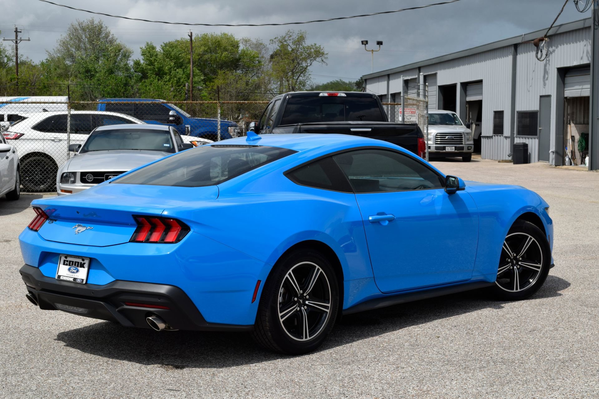 Certified 2025 Ford Mustang Coupe image 6