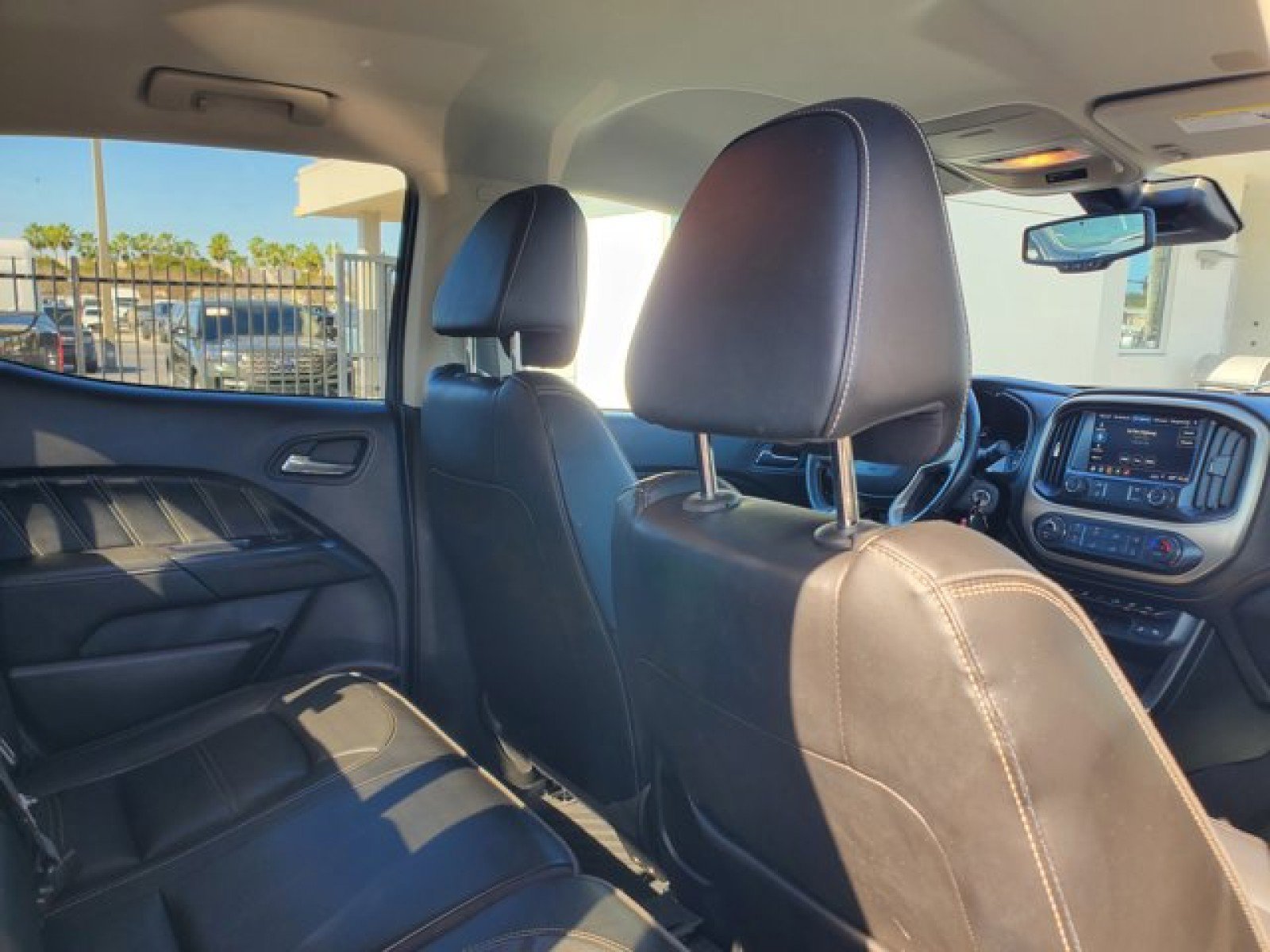 Used 2021 GMC Canyon Denali image 28