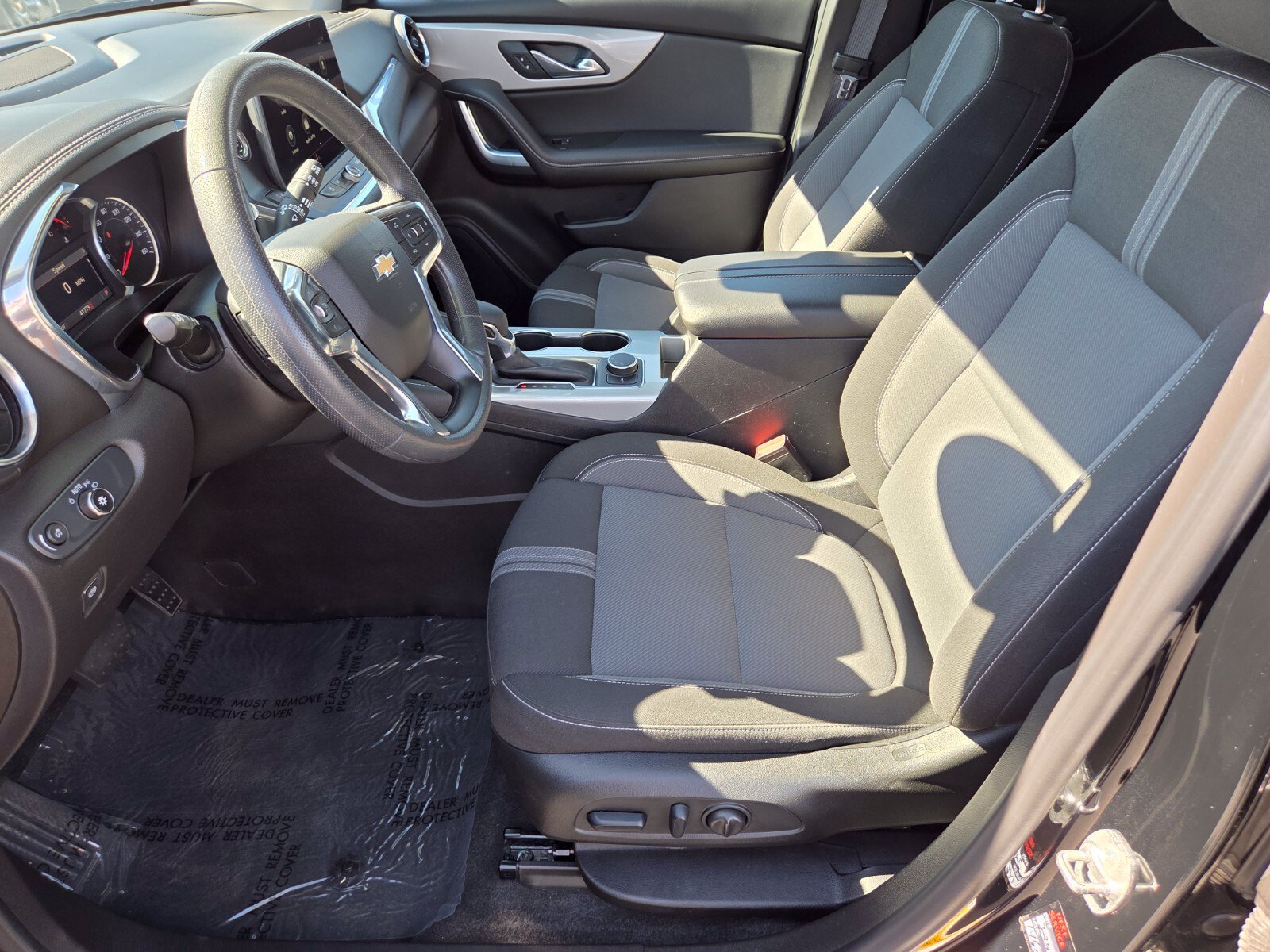 Used 2025 Chevrolet Blazer LT FWD image 10