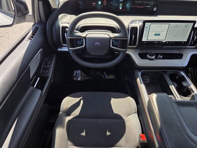 Certified 2025 Ford Expedition Active RWD image 15