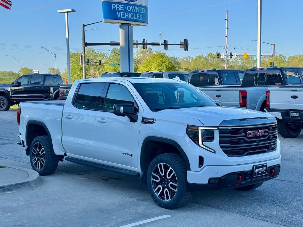 Used 2022 GMC Sierra 1500 AT4 w/ AT4 Premium Package AWD/4WD image 7