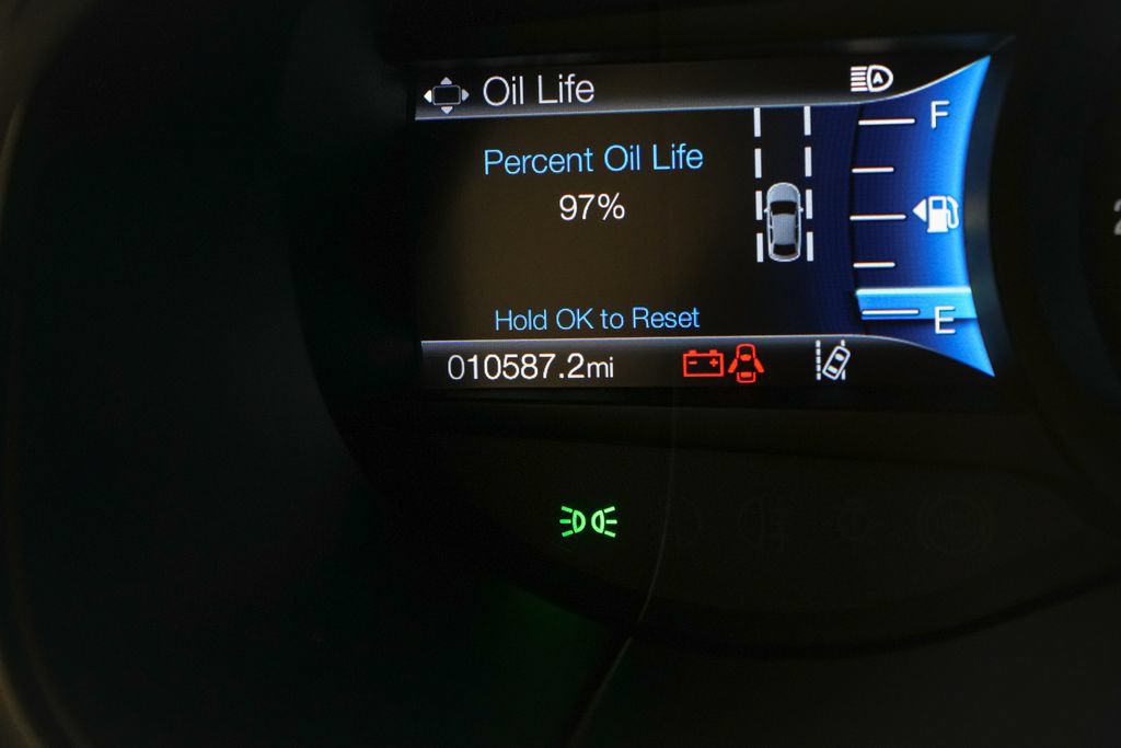 Certified 2024 Ford Edge Titanium AWD/4WD image 17