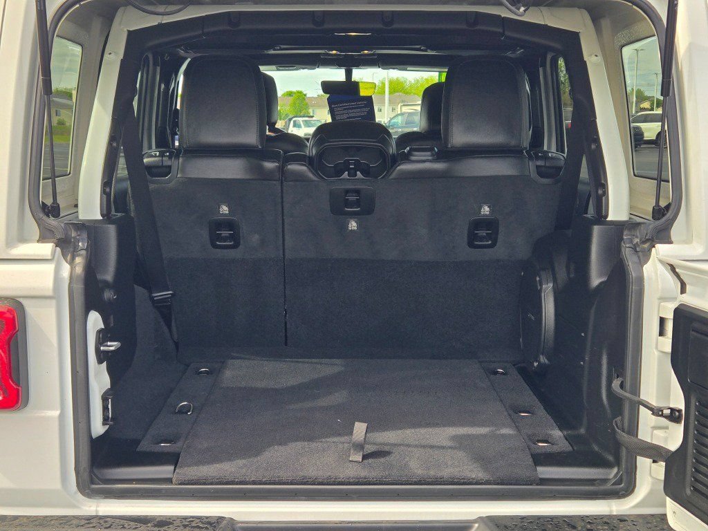 Used 2020 Jeep Wrangler Unlimited Rubicon AWD/4WD image 16