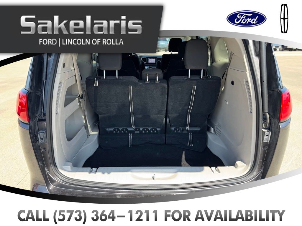 Used 2023 Chrysler Voyager LX FWD image 42