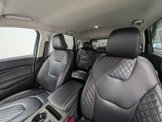 Certified 2024 Ford Edge Titanium AWD/4WD image 13