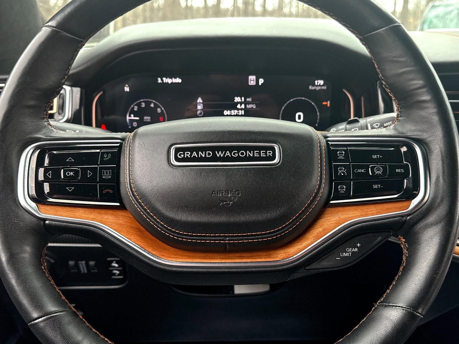 Used 2023 Jeep Grand Wagoneer Series III image 46