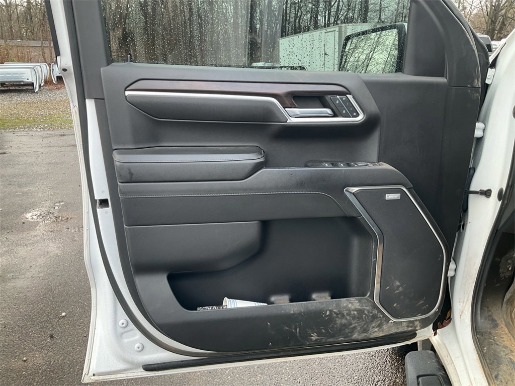 Used 2022 GMC Sierra 1500 SLT w/ SLT Premium Plus Package image 17