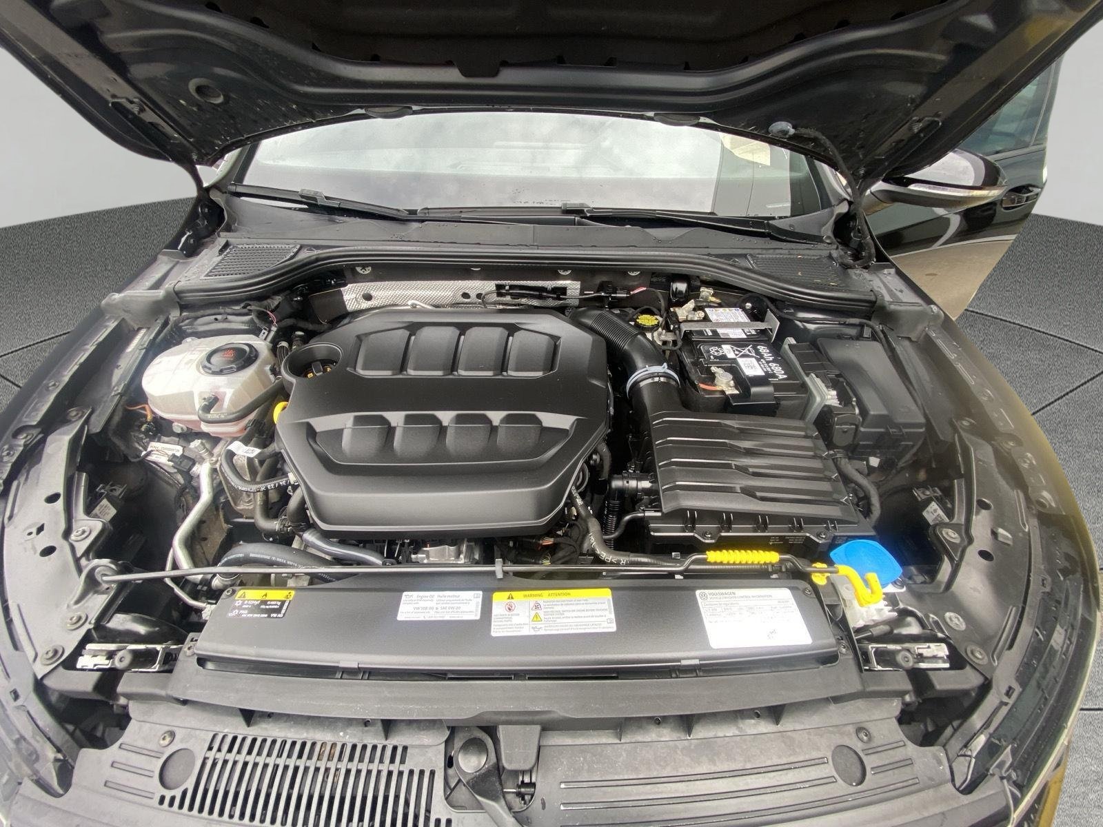 Used 2024 Volkswagen GTI SE FWD image 16
