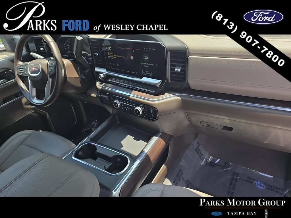 Used 2024 GMC Sierra 2500 SLT w/ SLT Premium Package AWD/4WD image 9