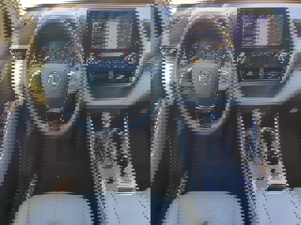 Used 2021 Toyota Highlander Platinum image 14