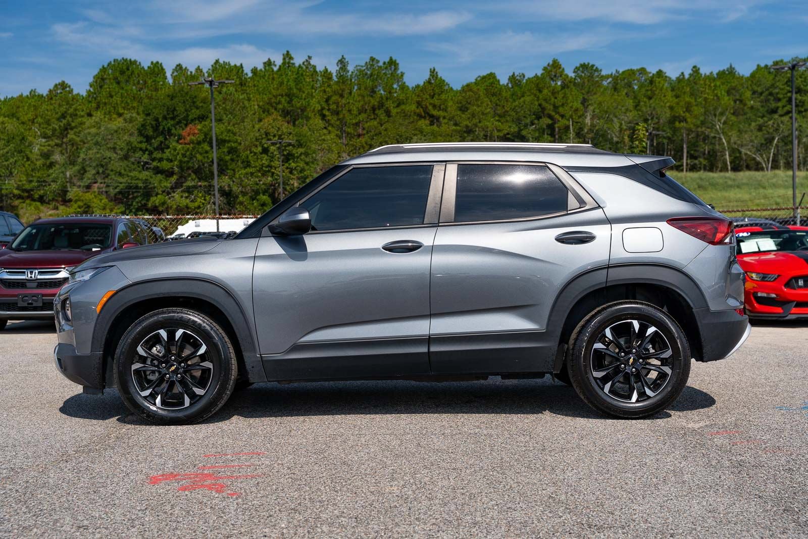Used 2021 Chevrolet TrailBlazer LT FWD image 4