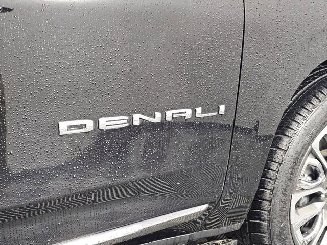 Used 2023 GMC Yukon XL Denali Ultimate AWD/4WD image 7
