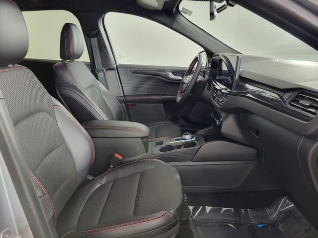 Certified 2023 Ford Escape ST-Line Elite AWD/4WD image 18