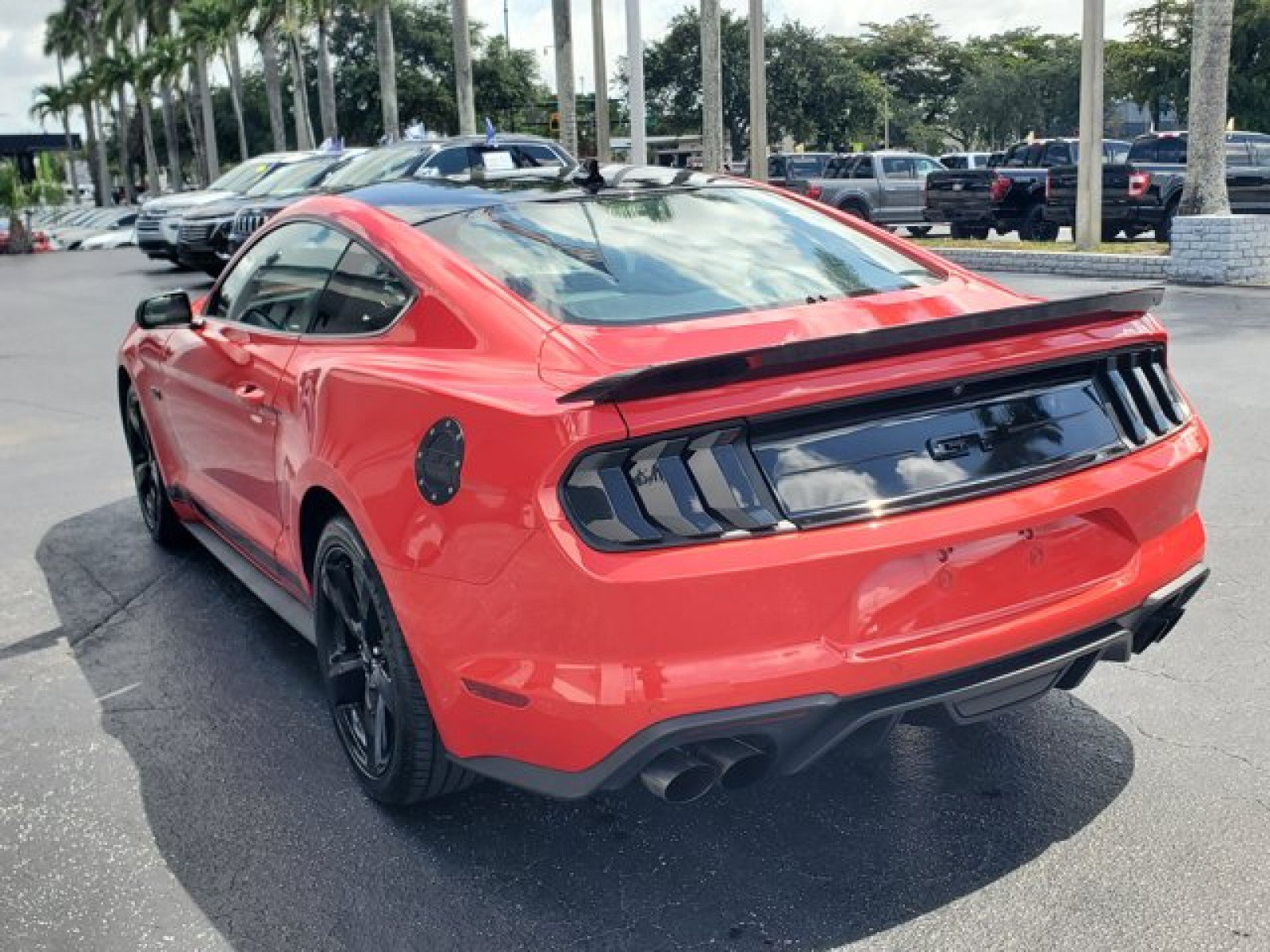 Certified 2021 Ford Mustang GT Premium w/ Carbon Sport Interior Package RWD image 5