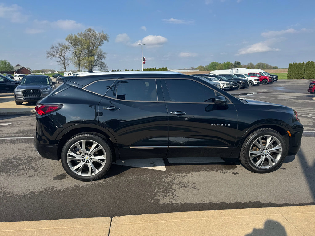 Used 2019 Chevrolet Blazer Premier w/ Sun and Wheels Package FWD image 9