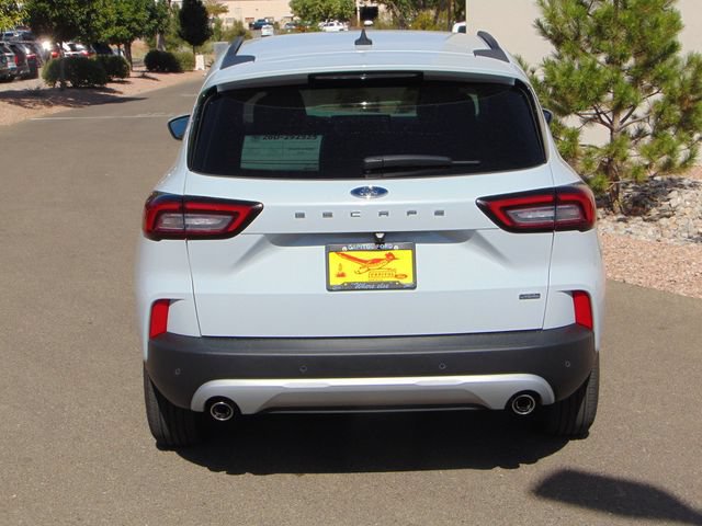 Certified 2026 Ford Escape SE FWD image 5