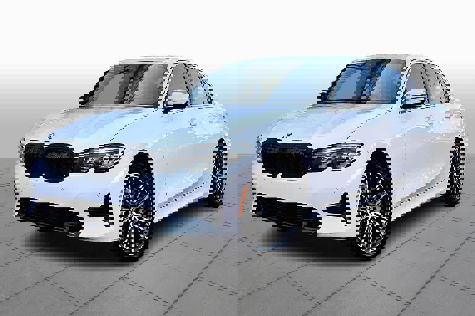 Used 2019 BMW 330i xDrive Sedan w/ Driving Assistance Package image 6