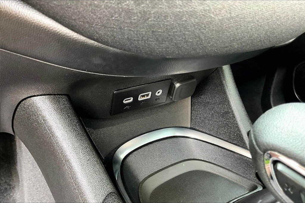 Used 2022 Chevrolet Malibu LT FWD image 18