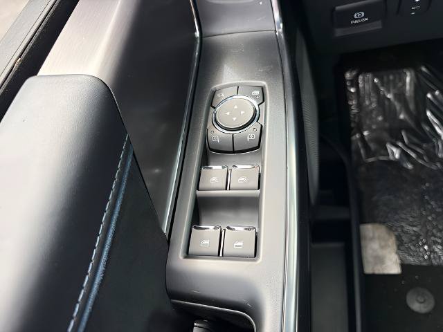 Certified 2025 Ford F150 Platinum w/ Equipment Group 702A High AWD/4WD image 26