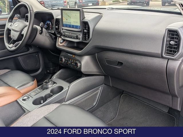 Certified 2024 Ford Bronco Sport Outer Banks w/ Tech Package AWD/4WD image 28