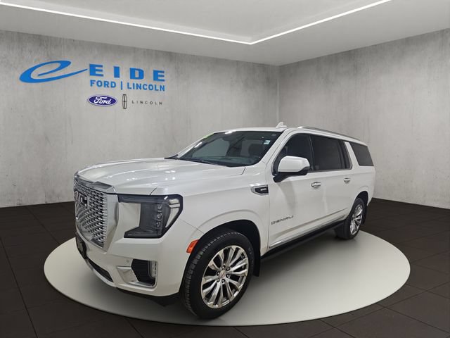 Used 2022 GMC Yukon XL Denali w/ Max Trailering Package AWD/4WD image 3