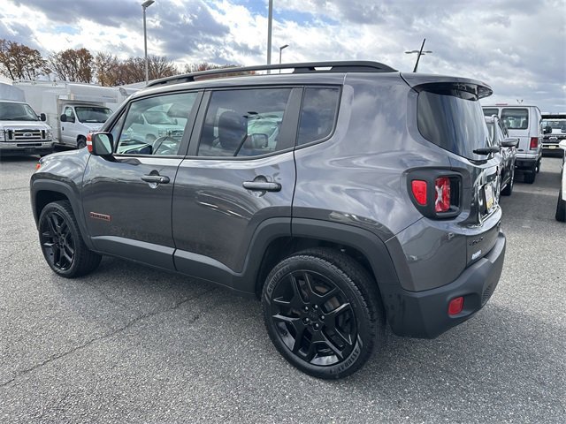 Used 2020 Jeep Renegade Latitude image 3