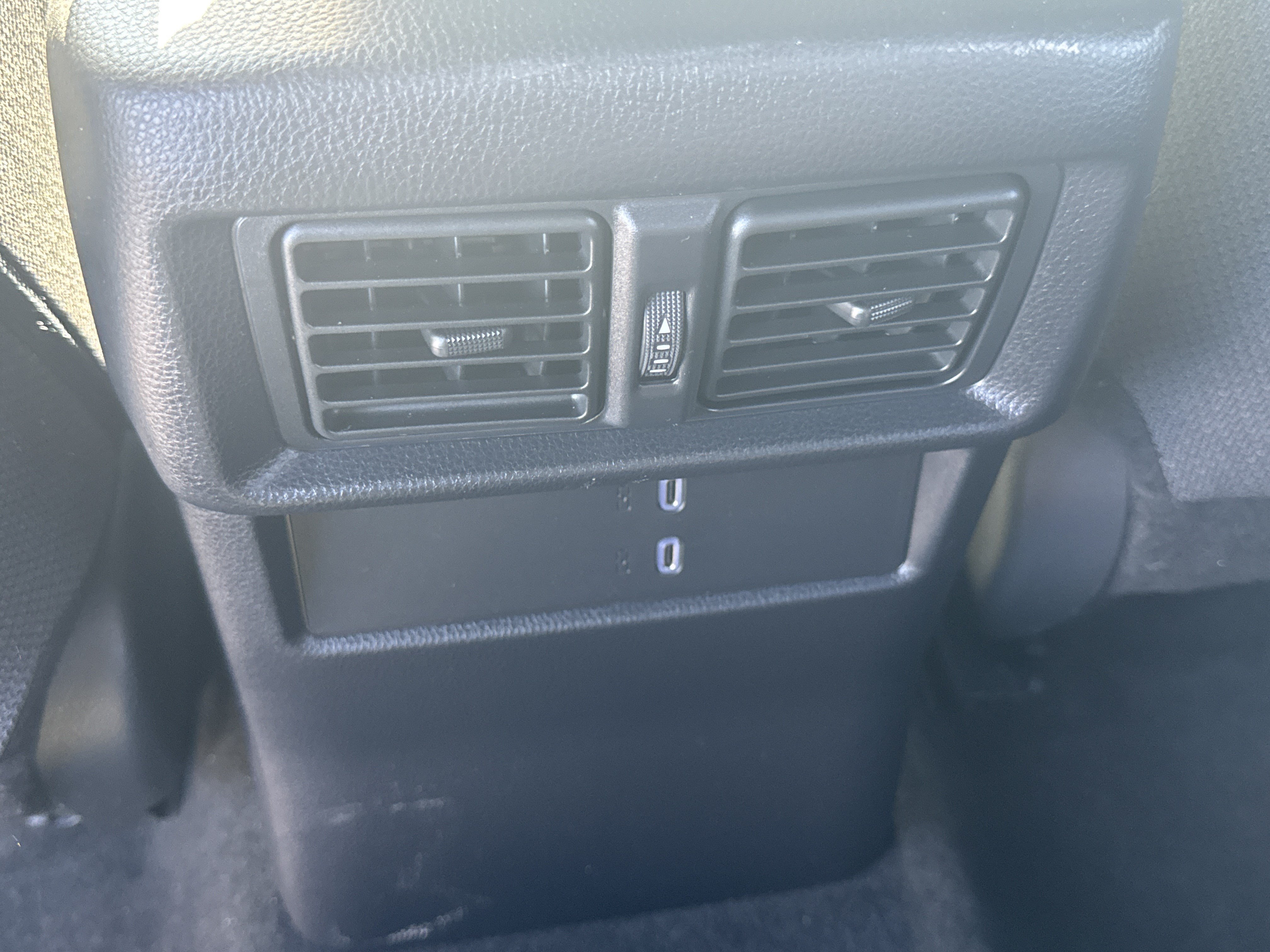 Used 2025 Toyota 4Runner SR5 AWD/4WD image 23