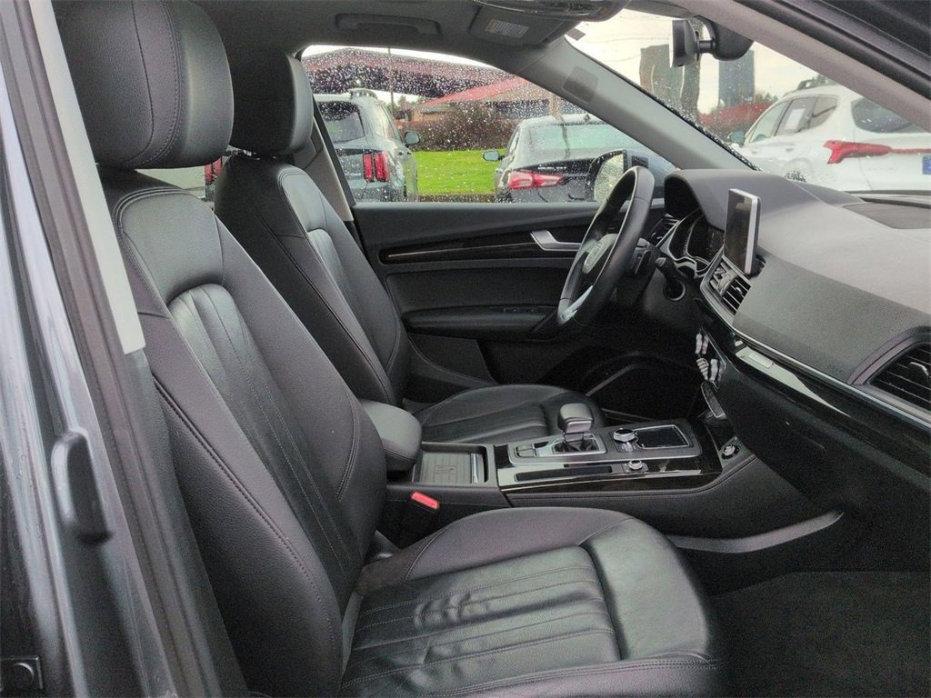 Used 2020 Audi Q5 2.0T Premium Plus w/ Premium Plus Package image 32