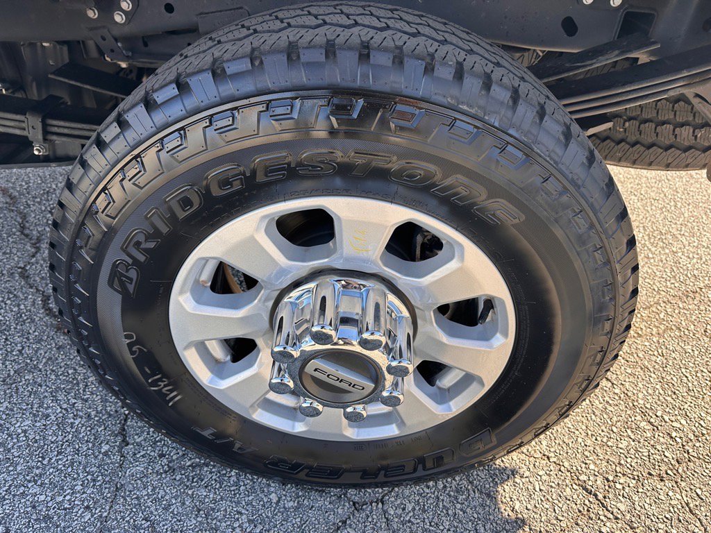 Certified 2024 Ford F350 XLT w/ FX4 Off-Road Package image 11