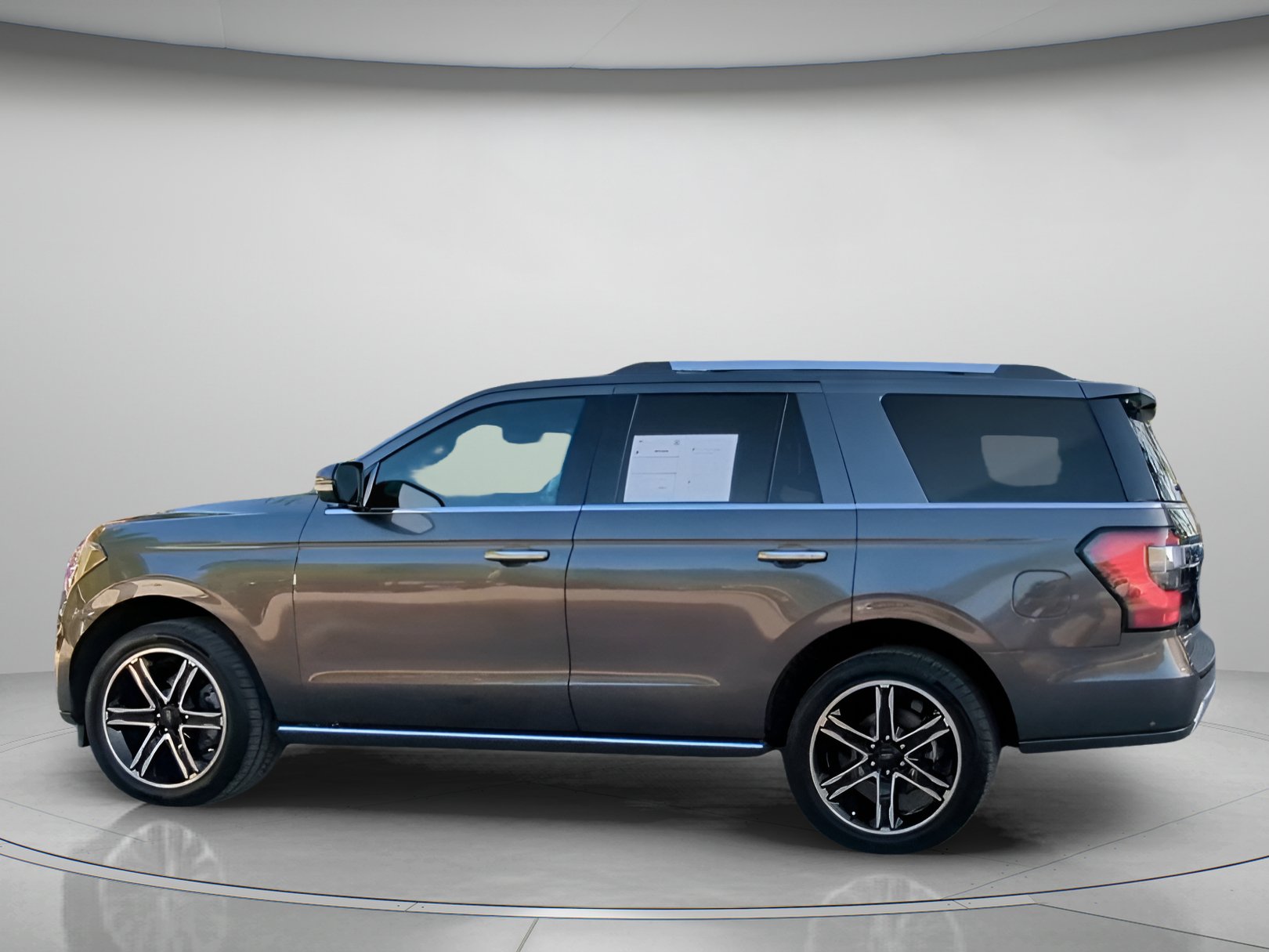 Certified 2021 Ford Expedition Limited AWD/4WD image 18