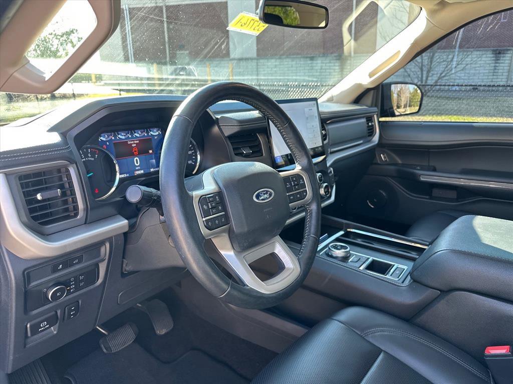 Certified 2022 Ford Expedition XLT image 11