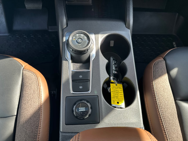 Certified 2025 Ford Bronco Sport Outer Banks w/ Outer Banks Tech Package+ AWD/4WD image 38