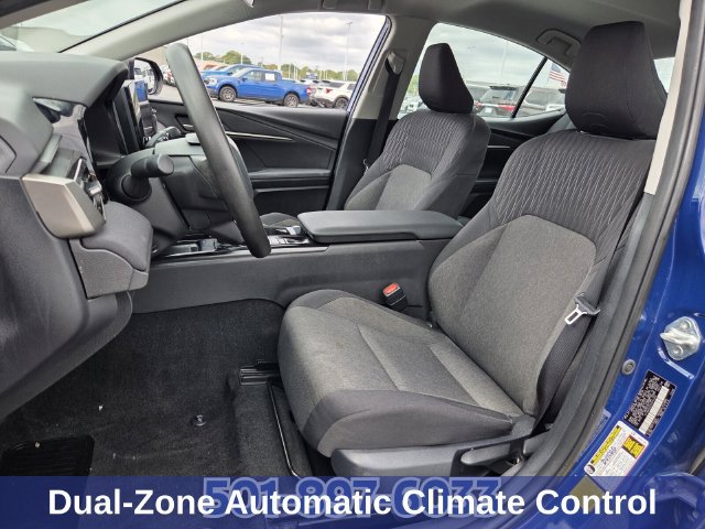 Used 2025 Toyota Camry LE FWD image 10