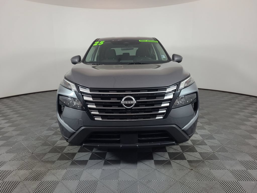 Used 2025 Nissan Rogue SV FWD image 8