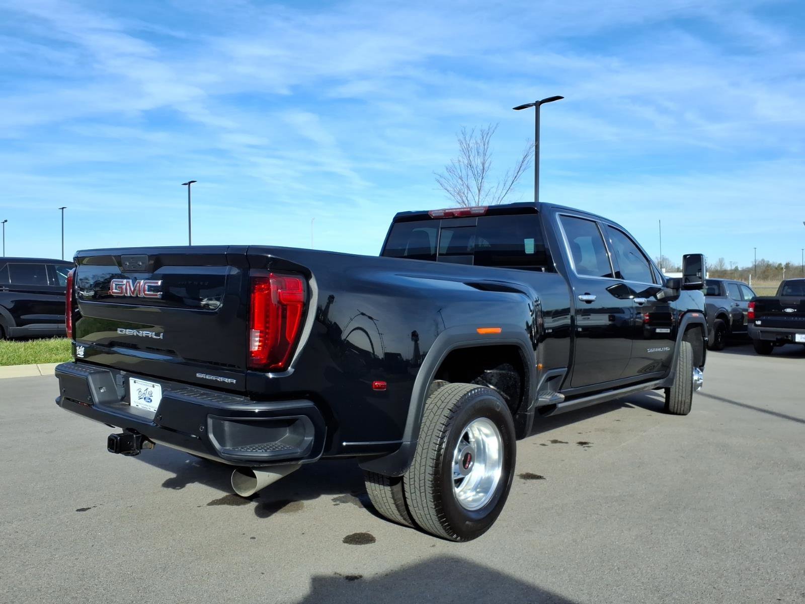 Used 2022 GMC Sierra 3500 Denali image 5