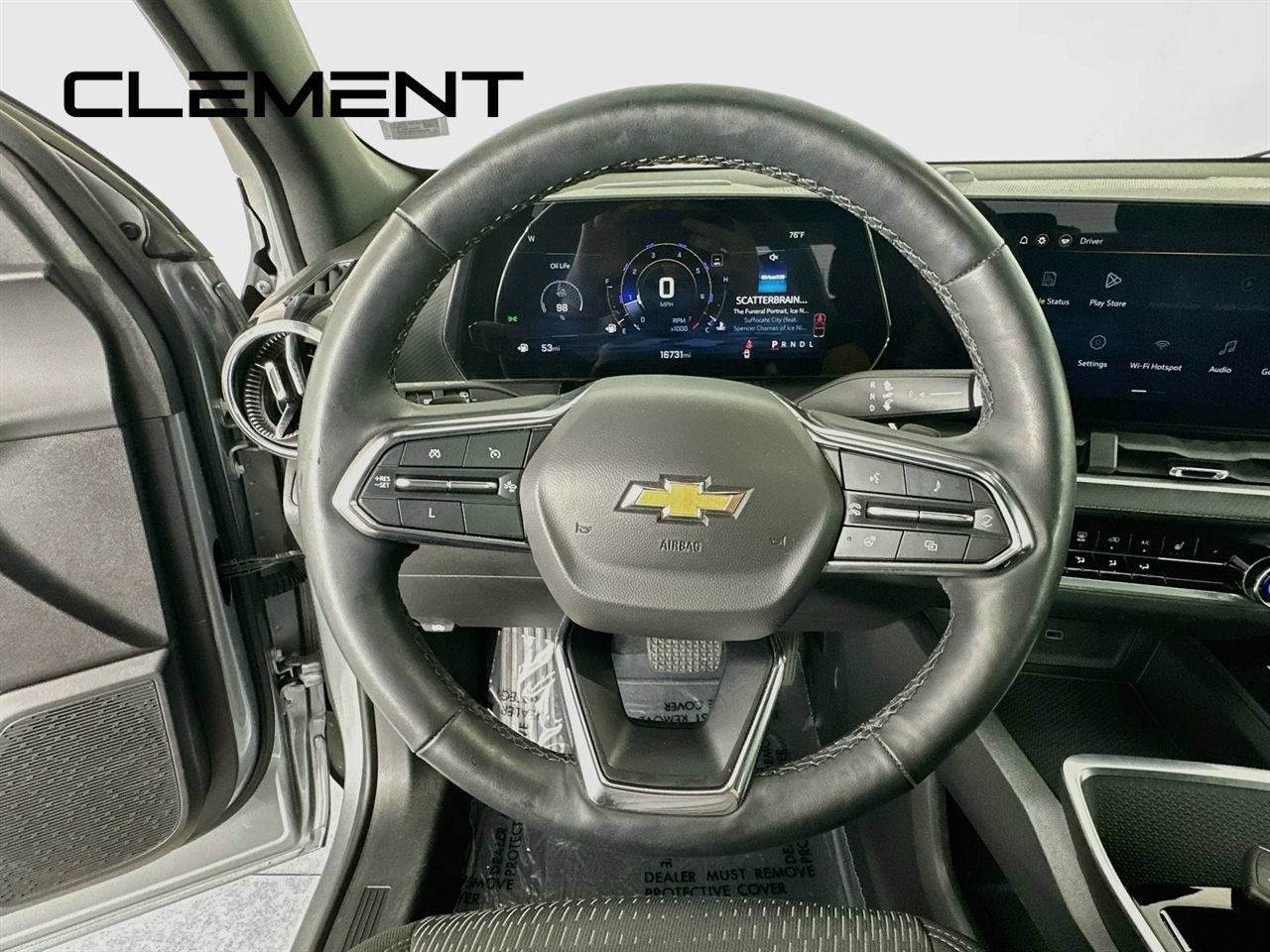 Used 2025 Chevrolet Equinox LT w/ Safety and Technology Package FWD image 15