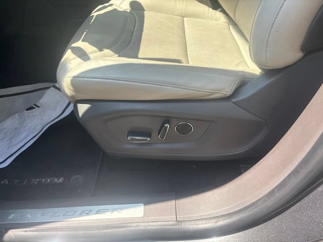 Certified 2020 Ford Explorer Platinum AWD/4WD image 17