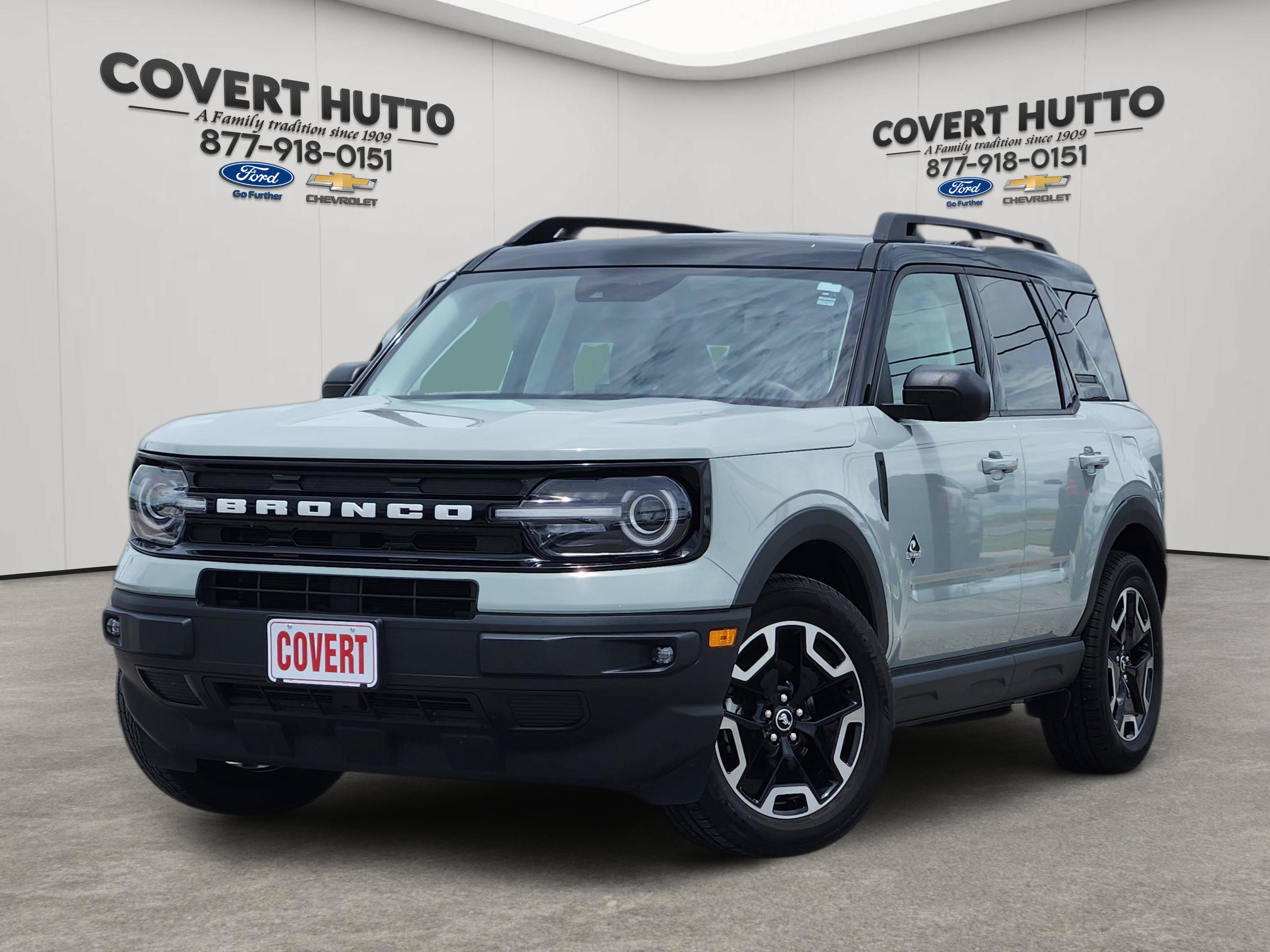 Certified 2022 Ford Bronco Sport Outer Banks w/ Tech Package AWD/4WD image 1